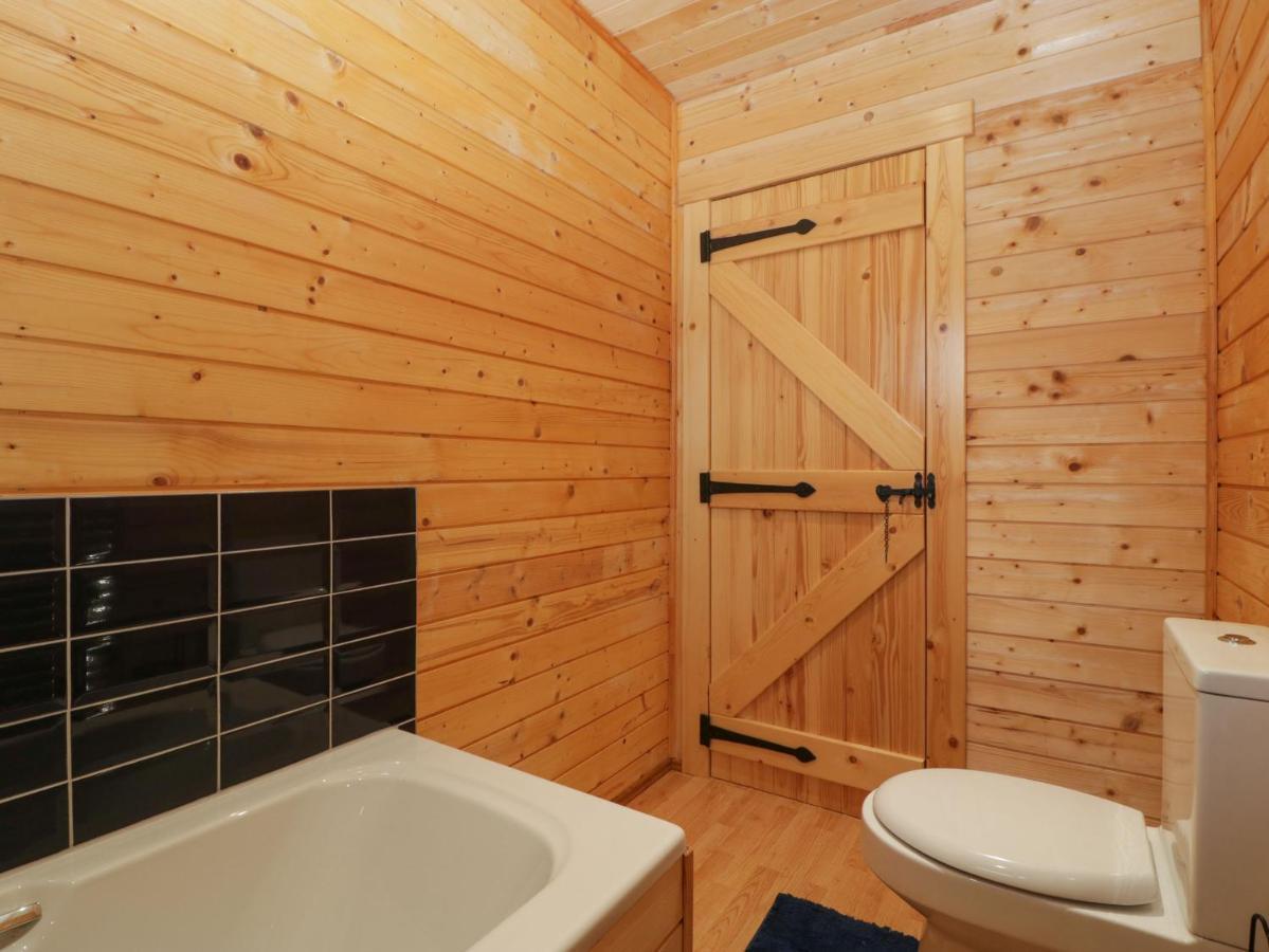 The Lodge At Crossroads Farm Bridgwater Bagian luar foto
