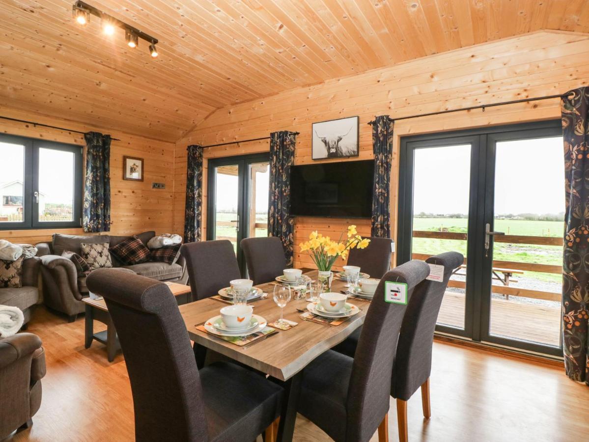 The Lodge At Crossroads Farm Bridgwater Bagian luar foto