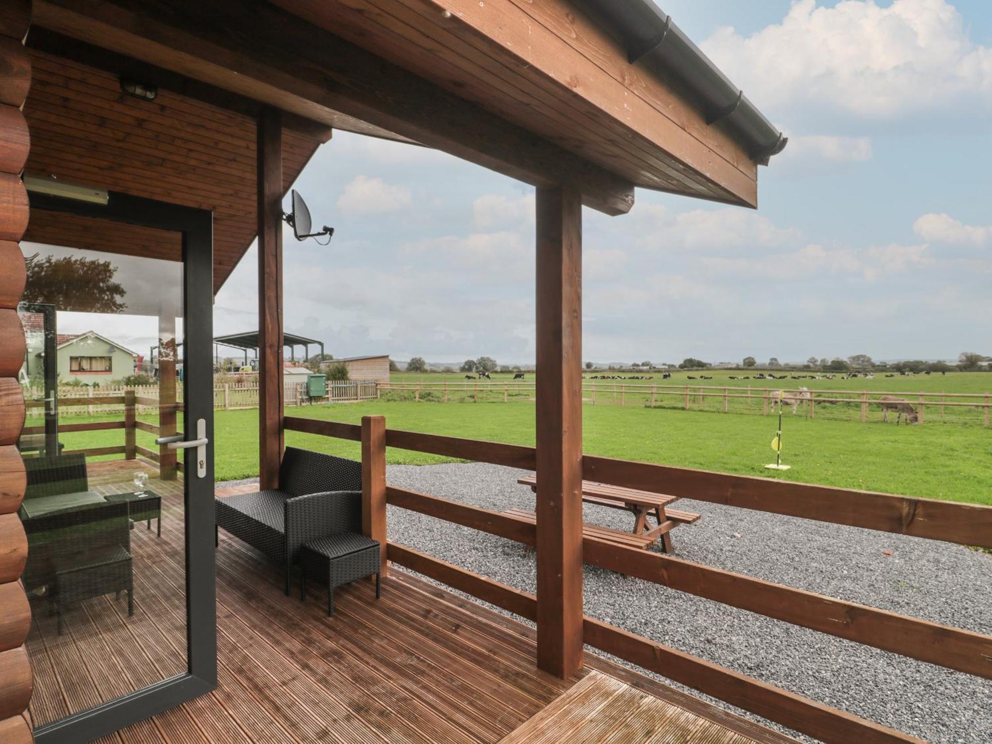 The Lodge At Crossroads Farm Bridgwater Bagian luar foto